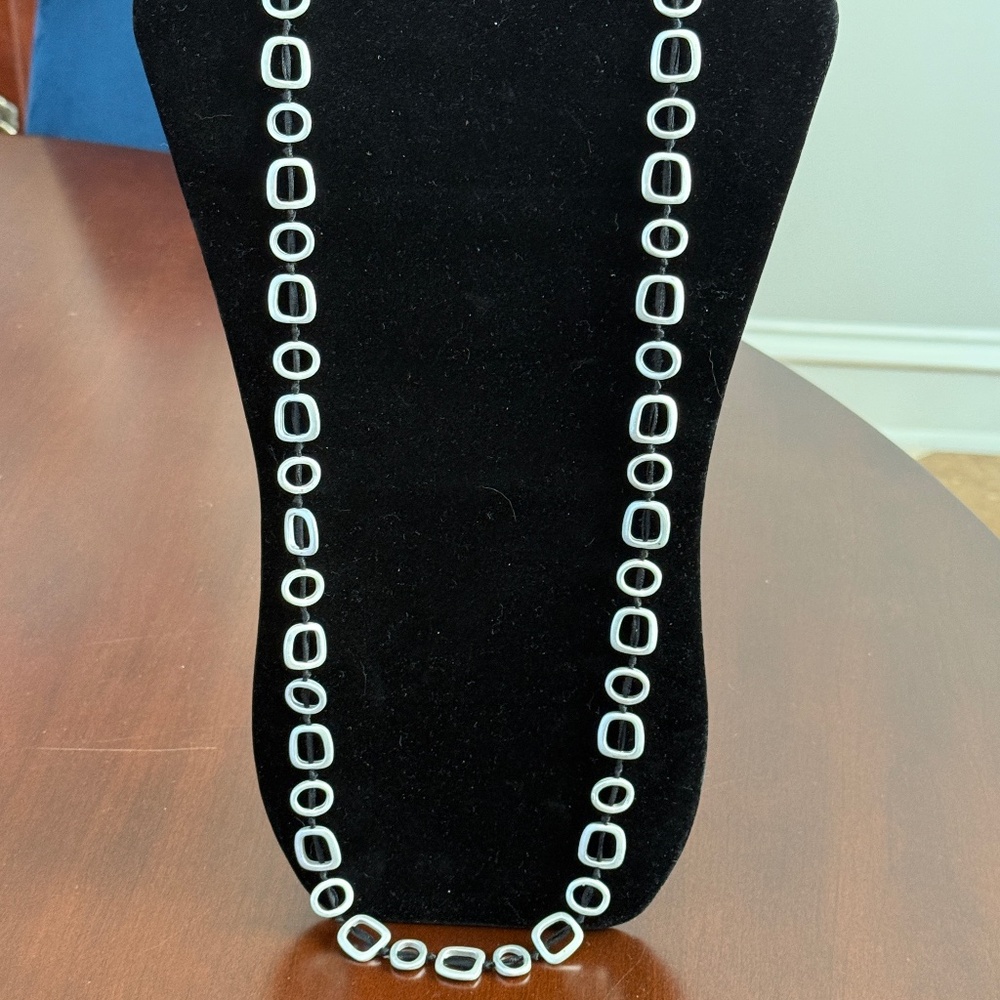 Modern Silver Tone 20" Necklace